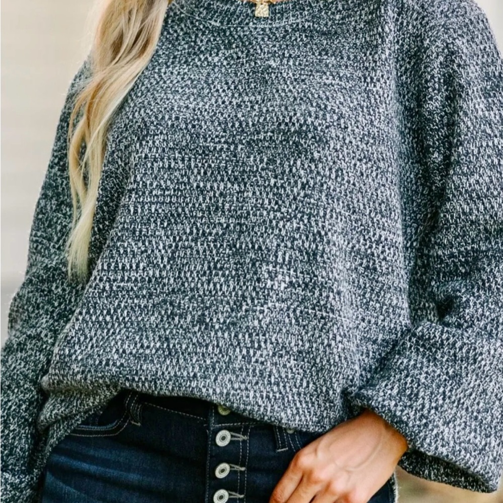 Chic Heathered Gray Women's Sweater